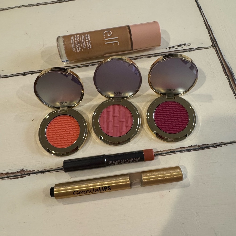 Make up bundle
